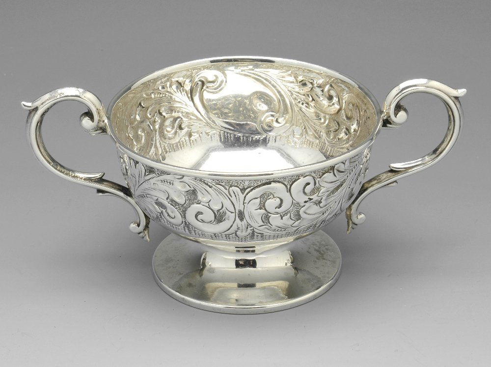 Edwardian twin-handled bowl, caster, pair of acorn (1 of 10)