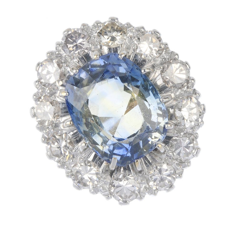 A sapphire and diamond cluster ring. (1 of 4)