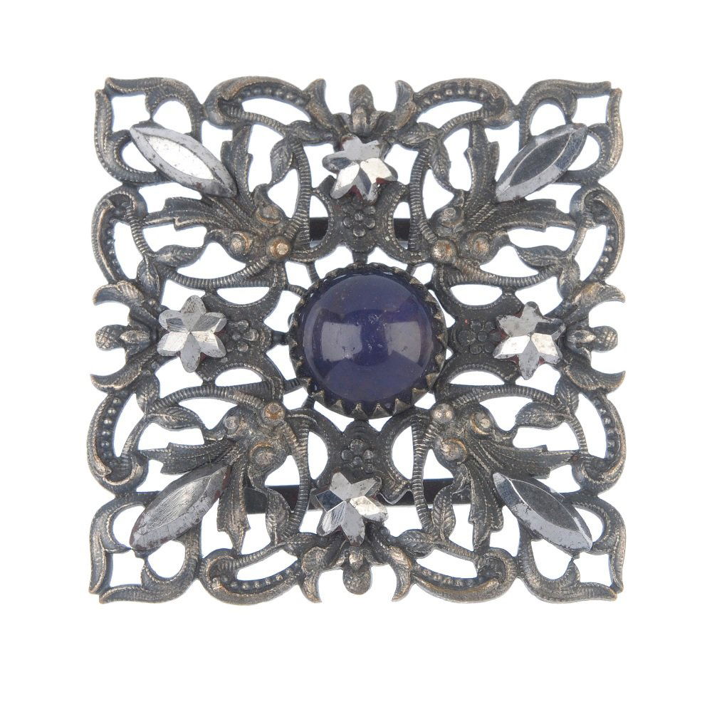 A selection of jewellery. (1 of 2)