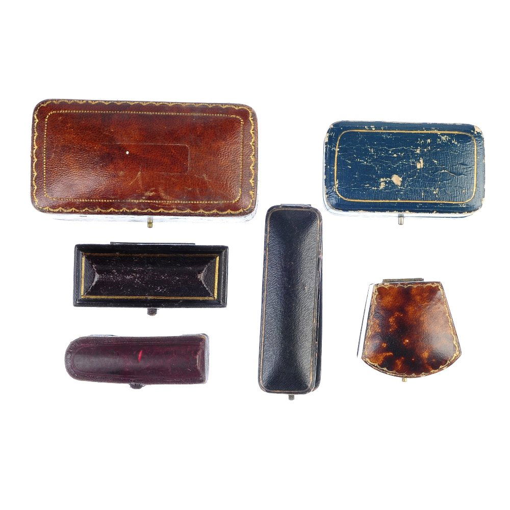 A bag containing forty jewellery cases (1 of 6)