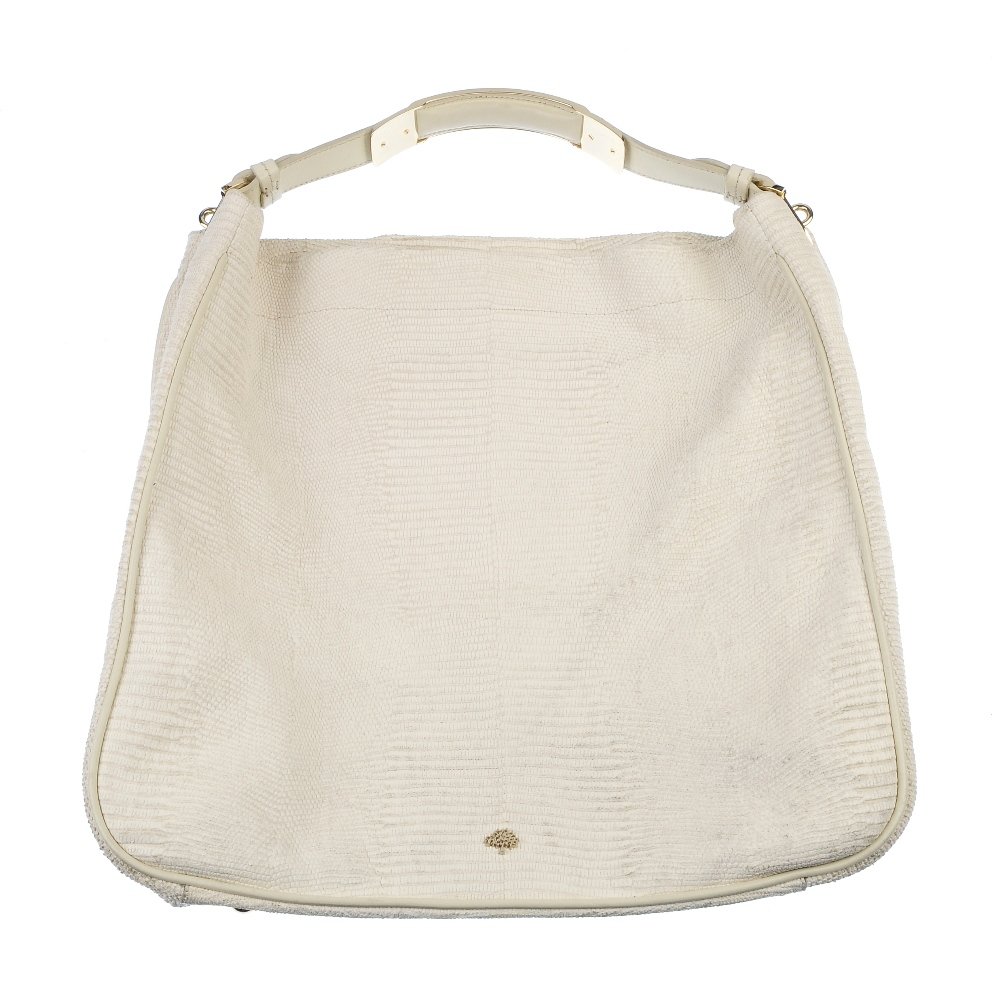 MULBERRY - an Evelina lizard print hobo bag.: MULBERRY - an Evelina lizard print hobo bag. Designed in marshmallow white with a textured lizard print exterior, pale gold-tone hardware, single short strap with removable metal handle, maker's logo