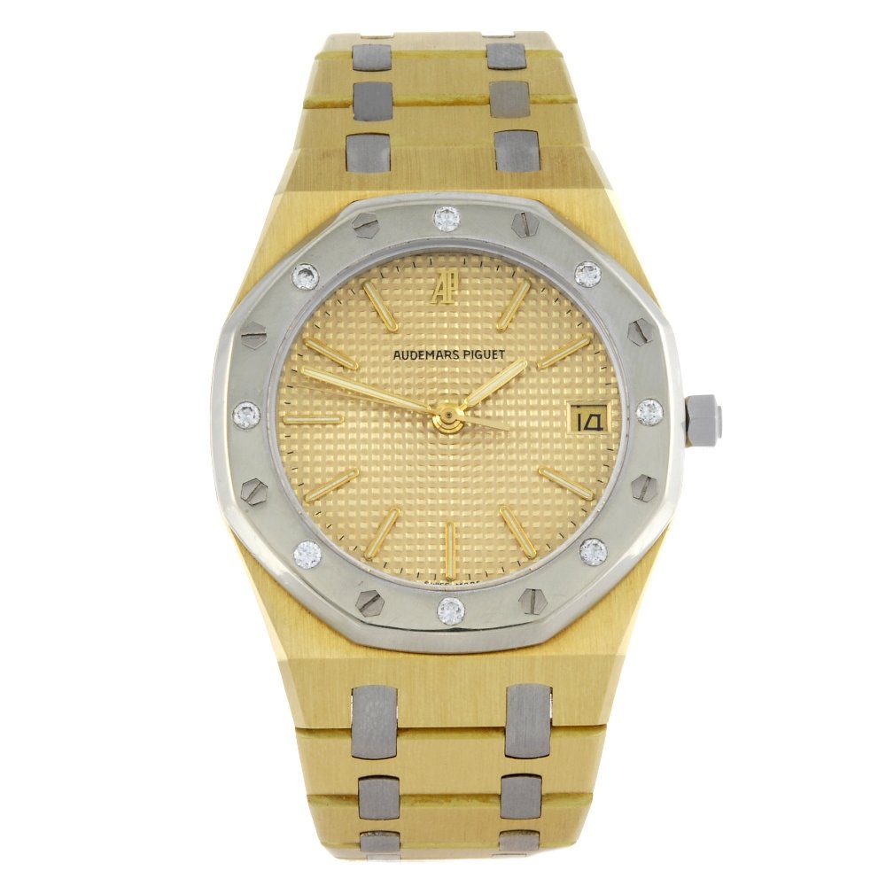 AUDEMARS PIGUET - a gentleman's yellow metal Royal Oak (1 of 4)