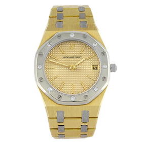 AUDEMARS PIGUET - a gentleman's yellow metal Royal Oak (1 of 4)