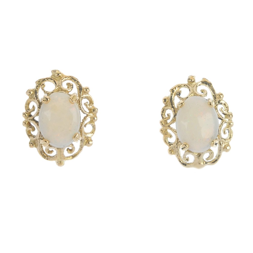 A selection of five pairs of gem-set single-stone ear (1 of 3)