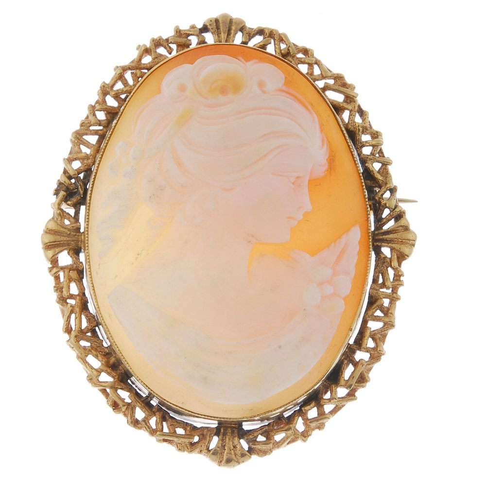 A 9ct gold shell cameo brooch. (1 of 2)