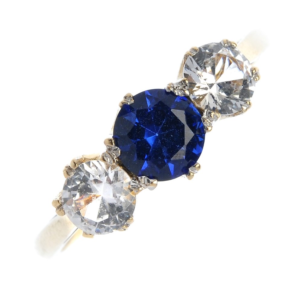 A bag containing a large quantity of costume jewellery (1 of 4)