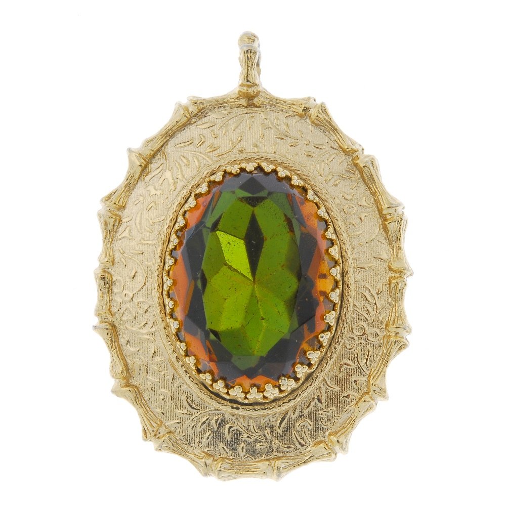 A bag containing a large quantity of costume jewellery (1 of 1)