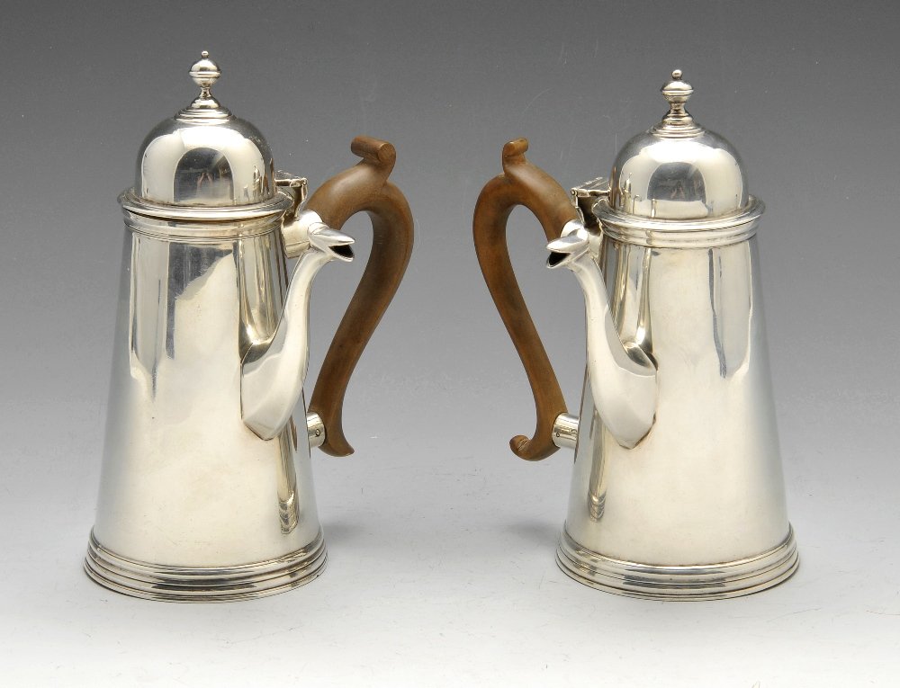 A pair of Edwardian silver chocolate pots. (1 of 7)