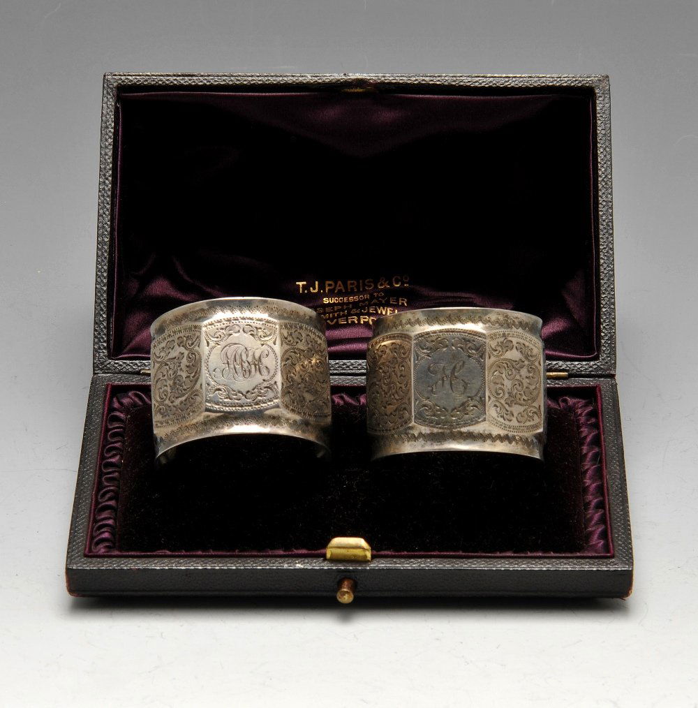 A selection of eighteen assorted napkin rings. (1 of 9)