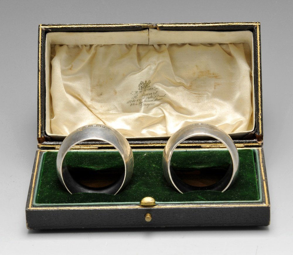 A selection of eighteen assorted napkin rings. (1 of 10)