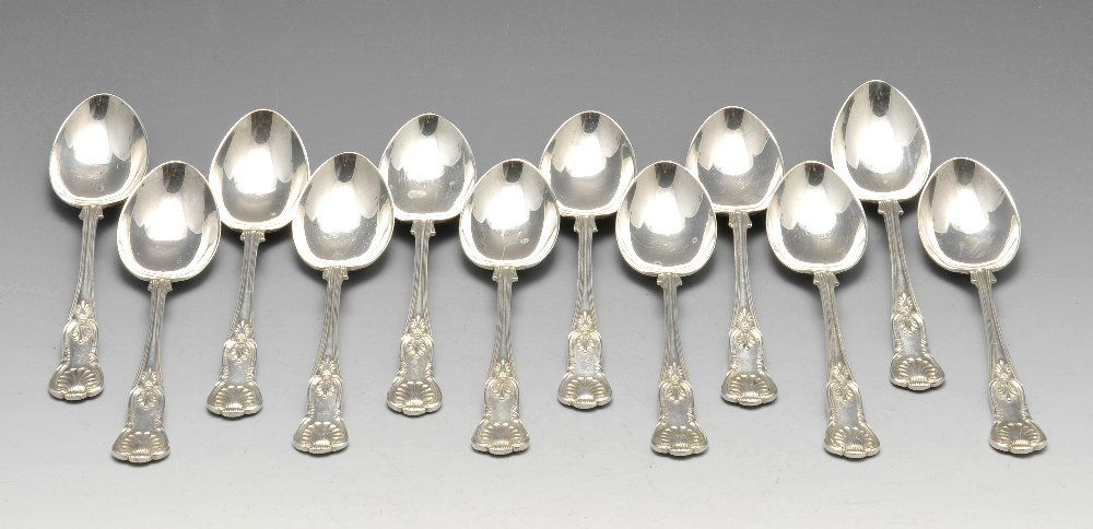 A modern silver King's pattern canteen. (1 of 9)