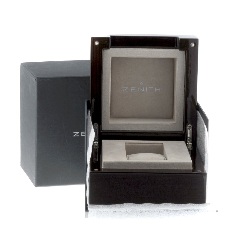 ZENITH - a complete watch box.: ZENITH - a complete watch box.