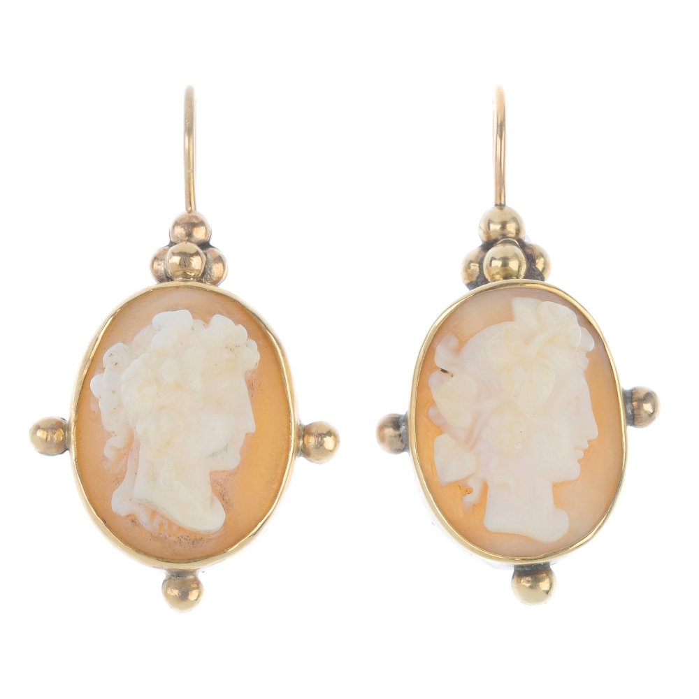 A pair of early 20th century 9ct gold shell cameo ear (1 of 2)