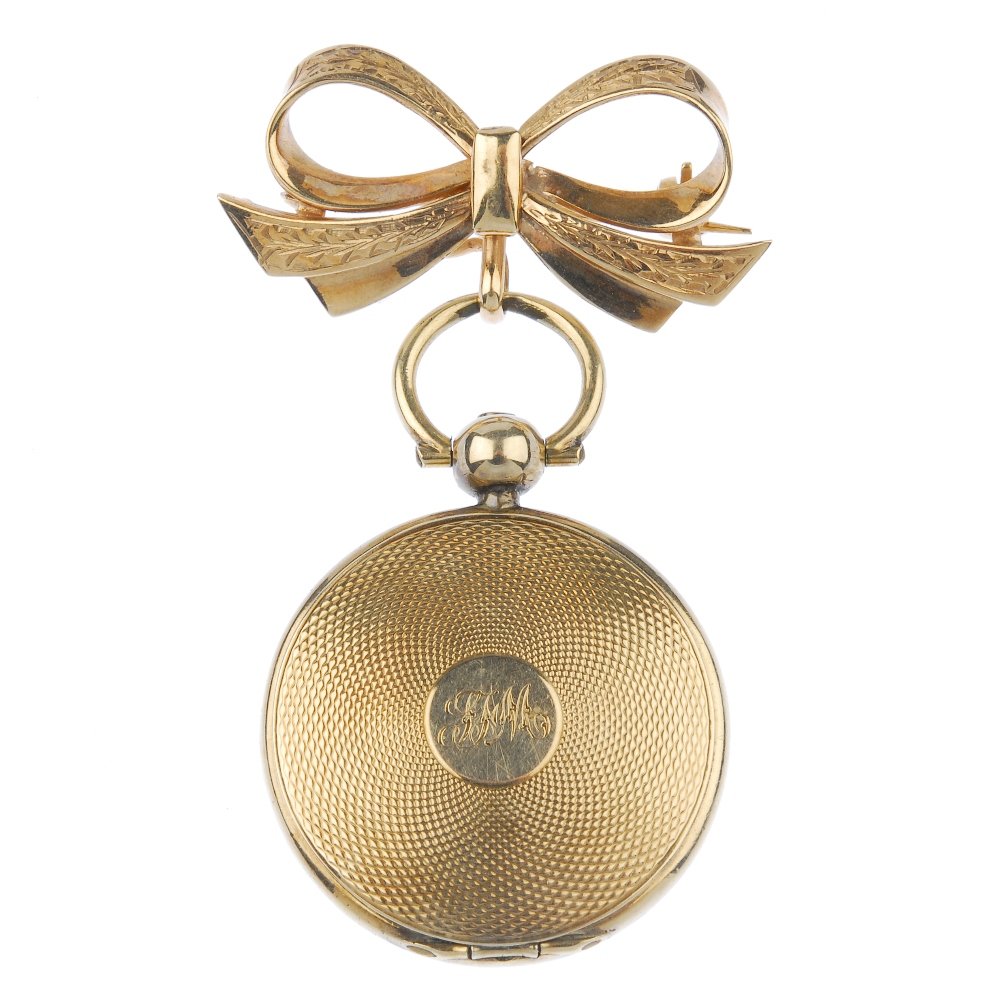 An early 20th century gold locket fob. (1 of 3)