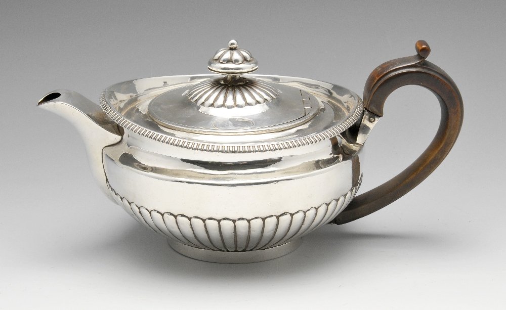 A George III silver teapot. (1 of 5)