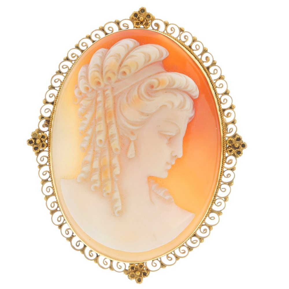 A shell cameo brooch. (1 of 2)