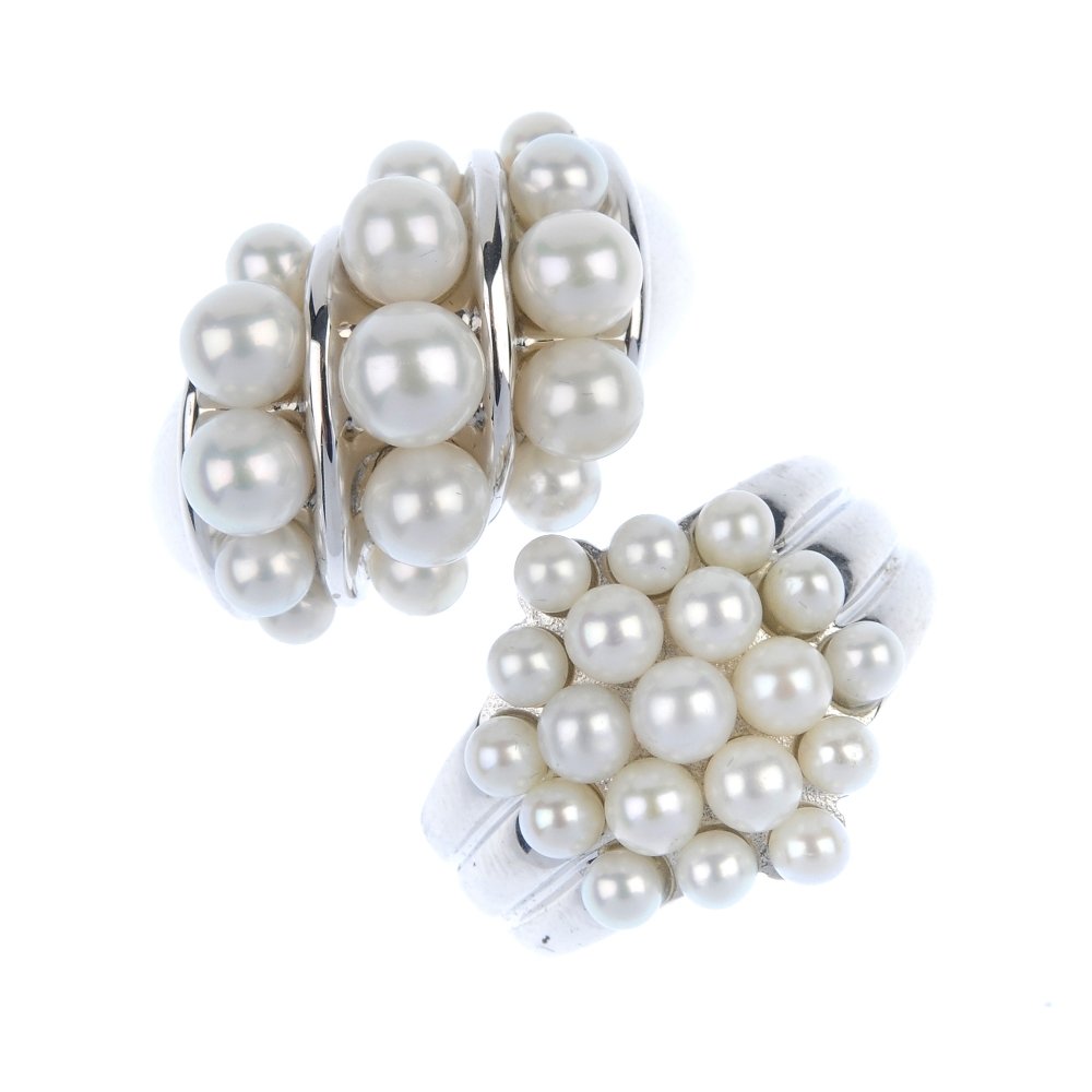 Twenty-four rings and one pair of ear pendants. (1 of 2)