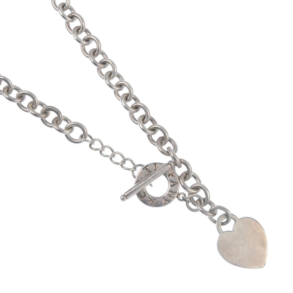 TIFFANY & CO. - a necklace. (1 of 2)