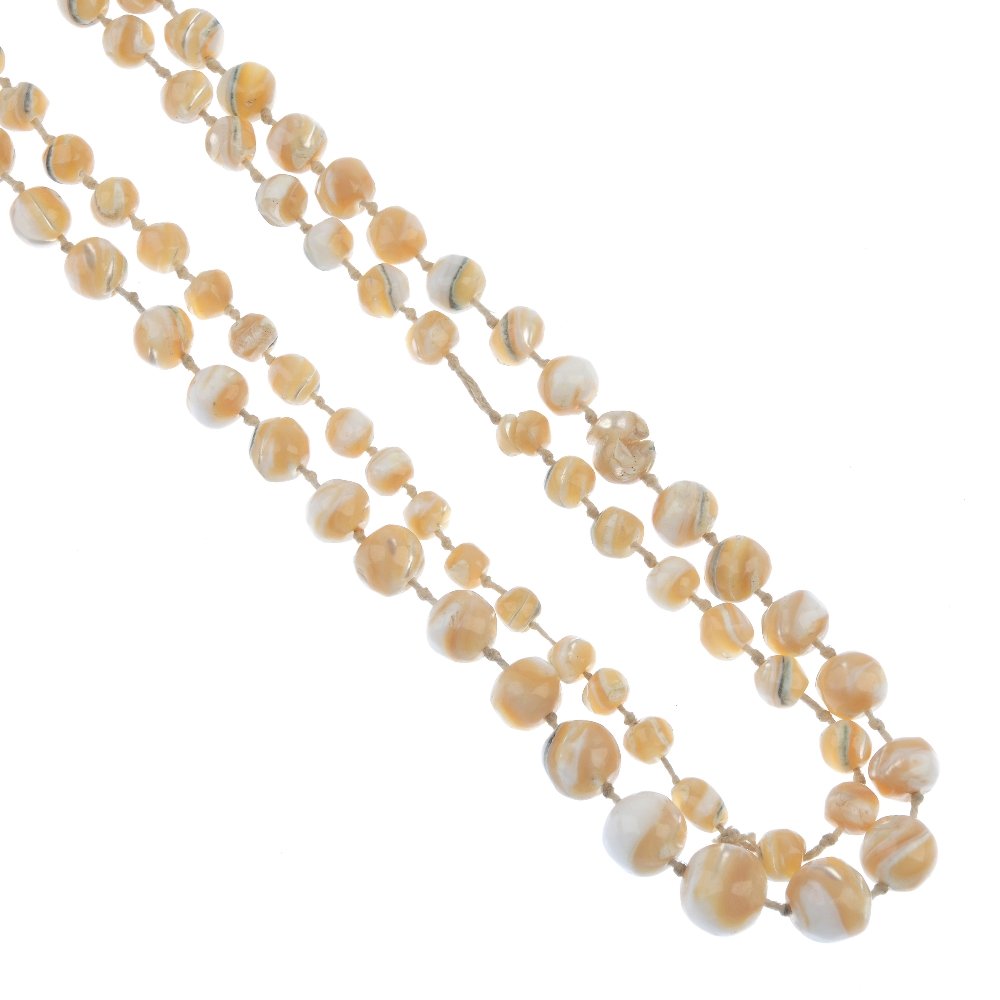 A selection of jewellery. (1 of 2)