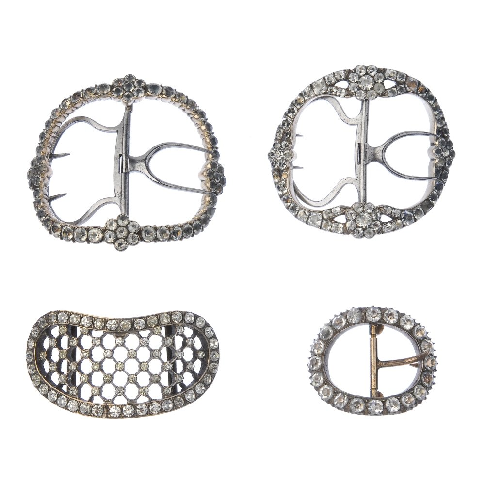 Six items of mainly early 20th century paste jewellery. (1 of 3)