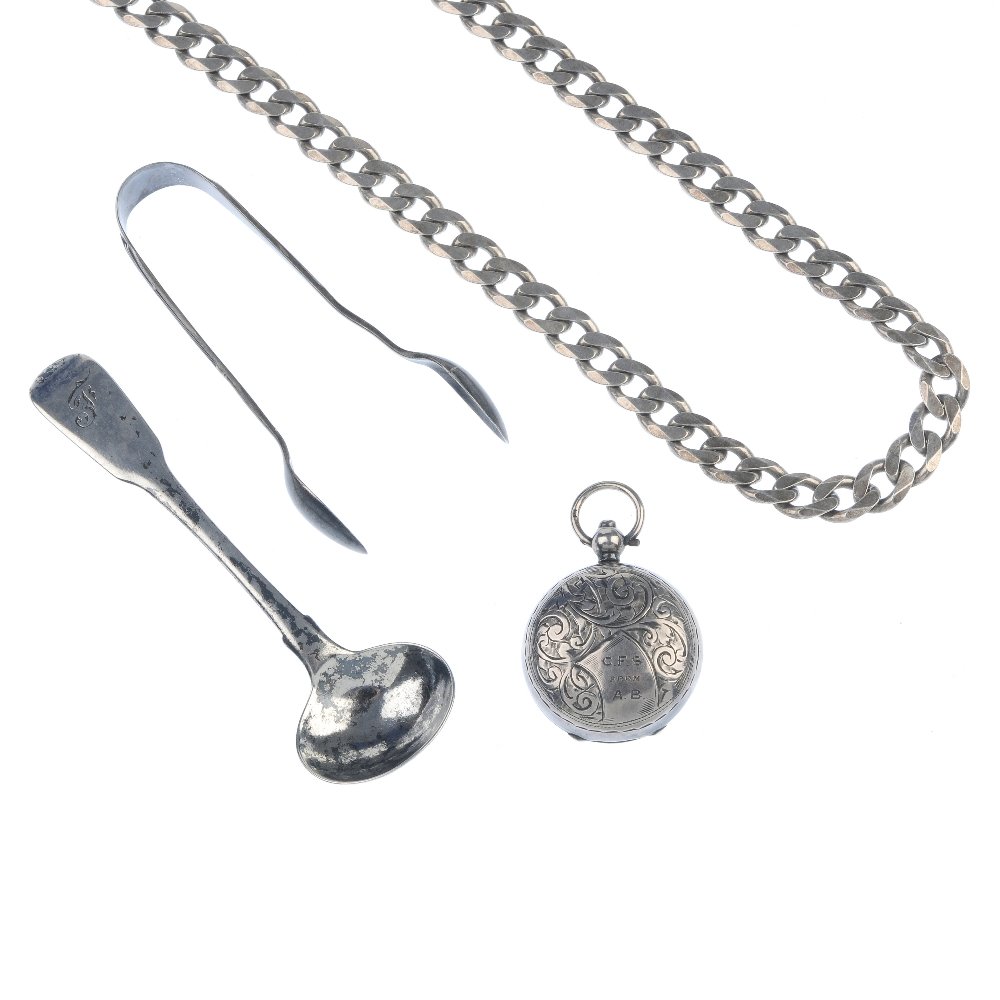 A gold plated Parker pen and four silver and white (1 of 2)