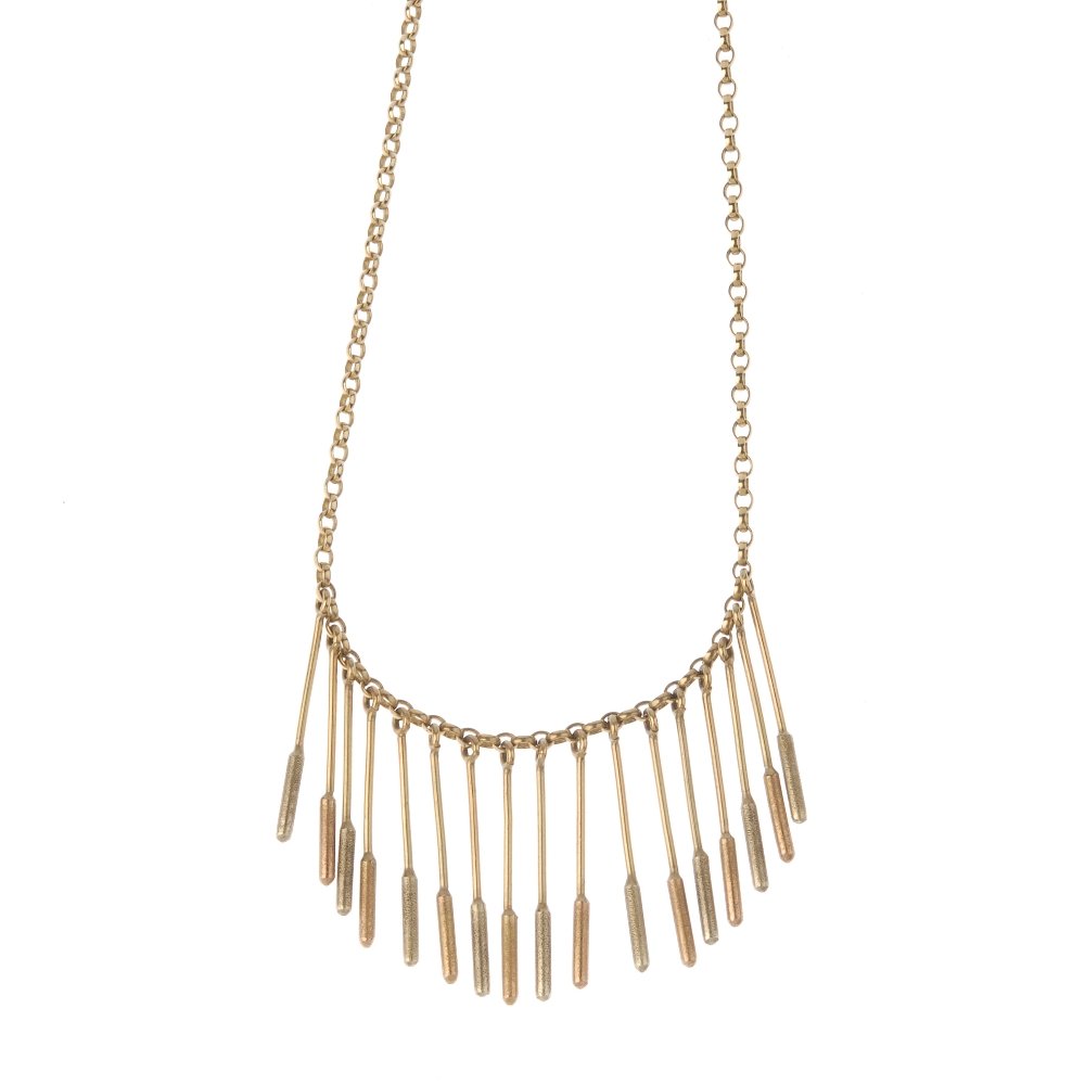 A 9ct gold fringe necklace.The tri-colour textured bar (1 of 1)