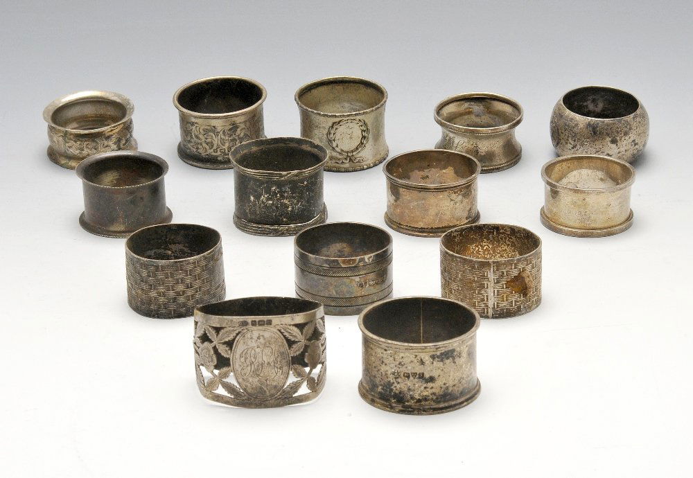 A mixed selection of various Edwardian and later silver (1 of 6)