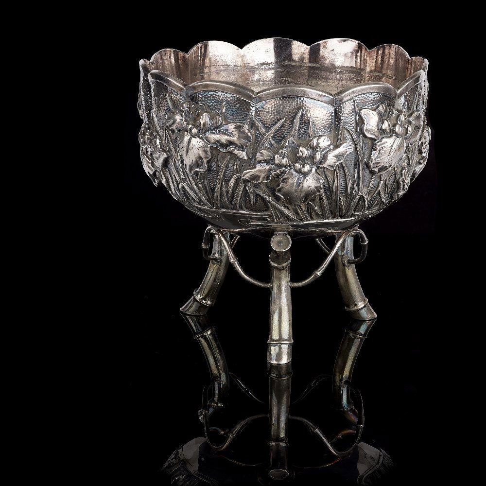 A Japanese Meiji period silver bowl of circular form, (1 of 8)