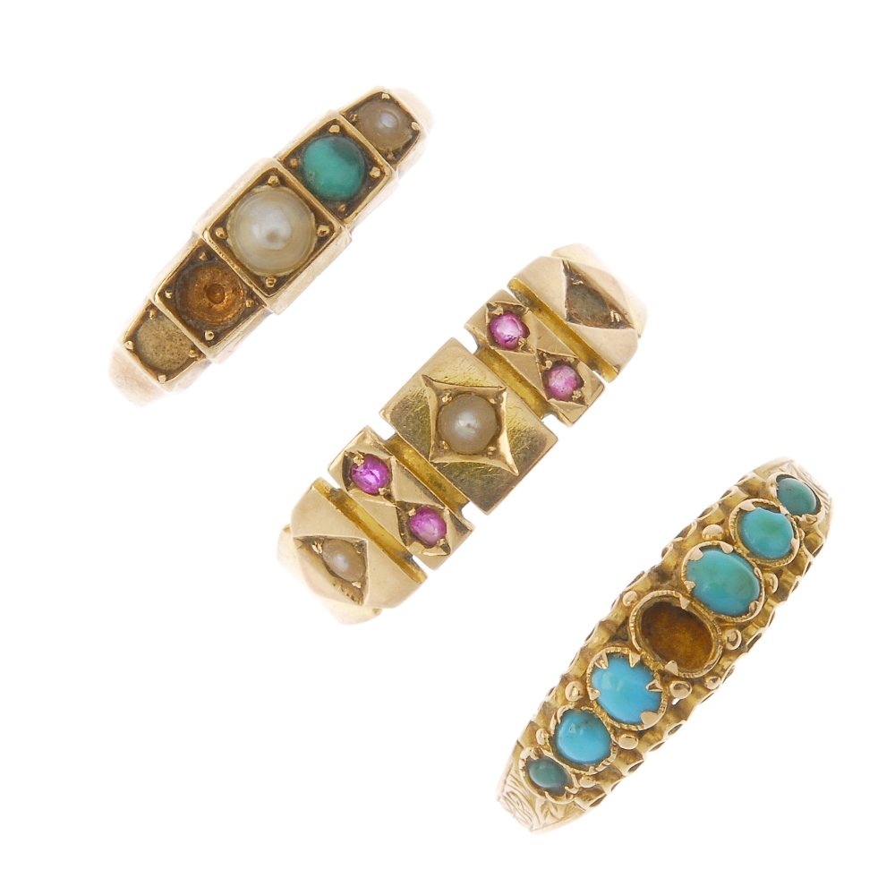 A selection of three mid to late Victorian 15ct gold (1 of 3)