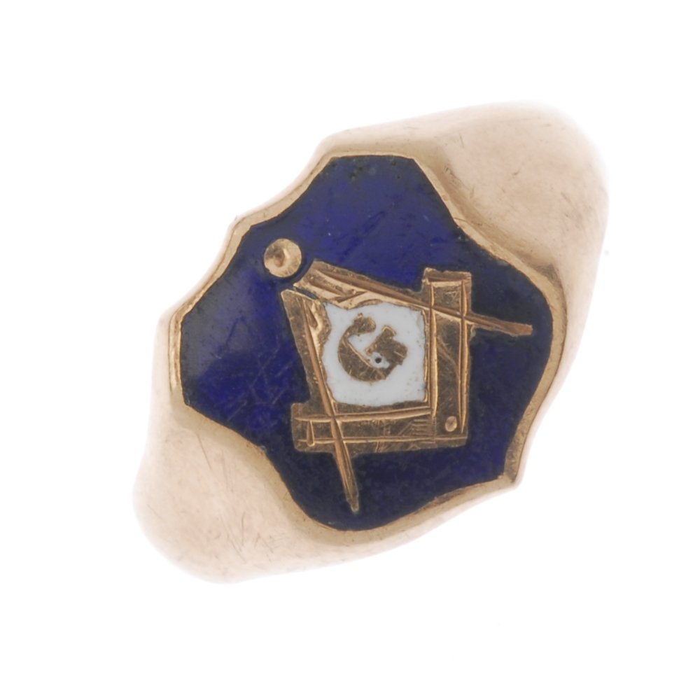 An early 20th century 9ct gold Masonic enamel signet (1 of 3)