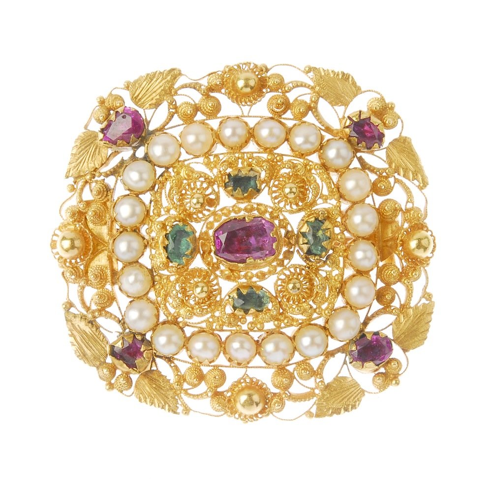 An early 19th century gem-set brooch. Of cushion-shape (1 of 2)