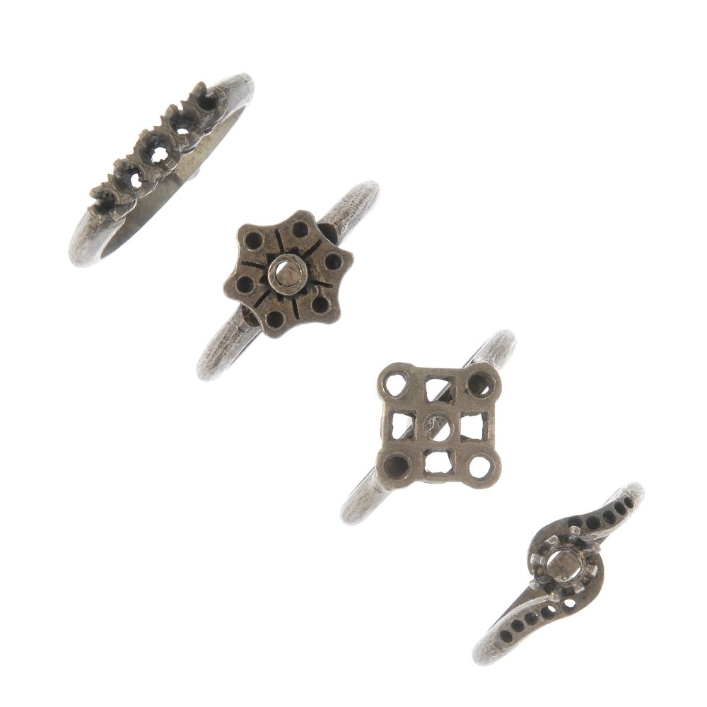 A selection of sample ring mounts. Approximately 200 (1 of 3)