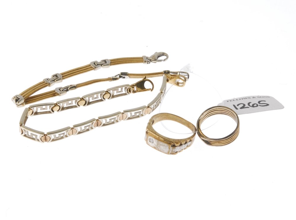 (PWN712) A selection of 9ct gold jewellery. To include: (PWN712) A selection of 9ct gold jewellery. To include a signet ring, a ridged band ring and two fancy-link bracelets. Hallmarks. Weight 31.2gms. Please be aware that the above estimates on these lots