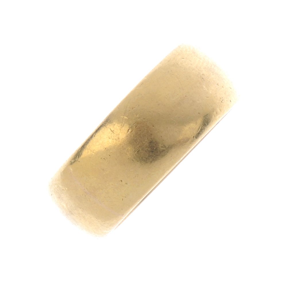 A late Victorian 22ct gold band ring. Hallmarks for (1 of 4)