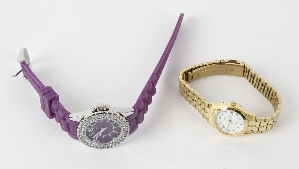 A large bag of various watches, to include examples by: A large bag of various watches, to include examples by DKNY and Ice. All recommended for spare or repair purposes only. Due to the quantity of items in this lot we are unable to comment accurately on