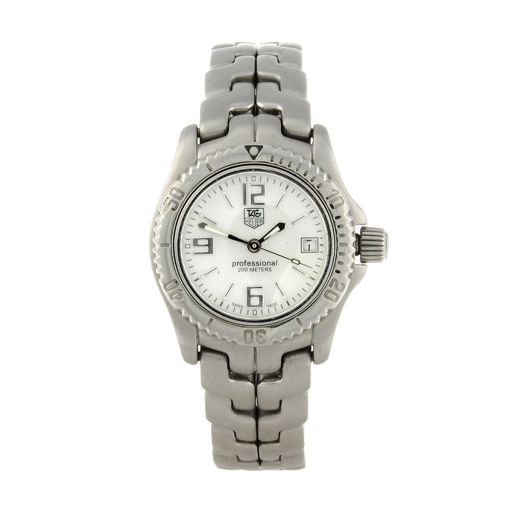 TAG HEUER - a lady's Link bracelet watch. Stainless (1 of 4)