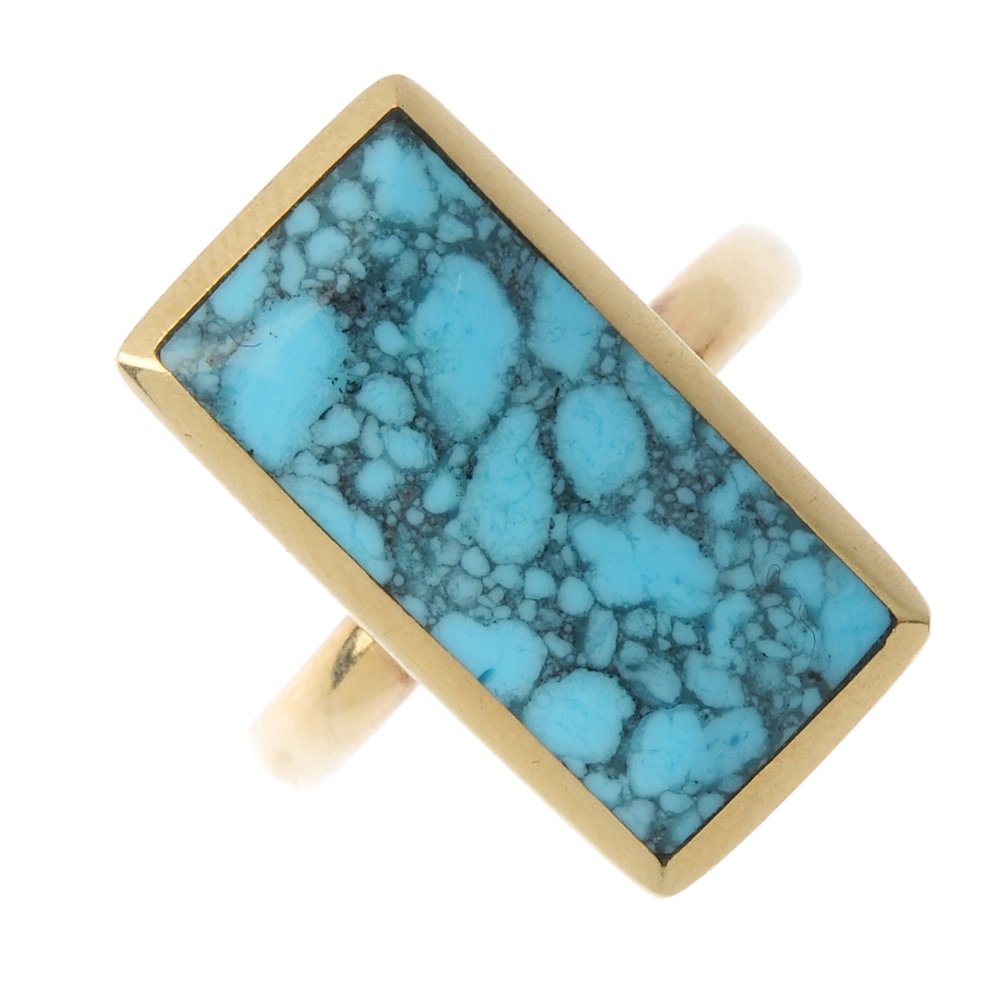 Four 9ct gold gem-set rings. To include a lapis lazuli (1 of 3)