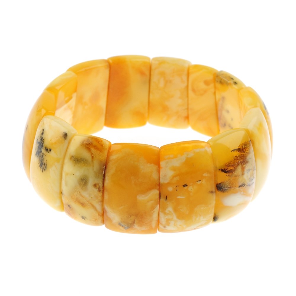 A natural amber bracelet. Designed as natural amber (1 of 2)