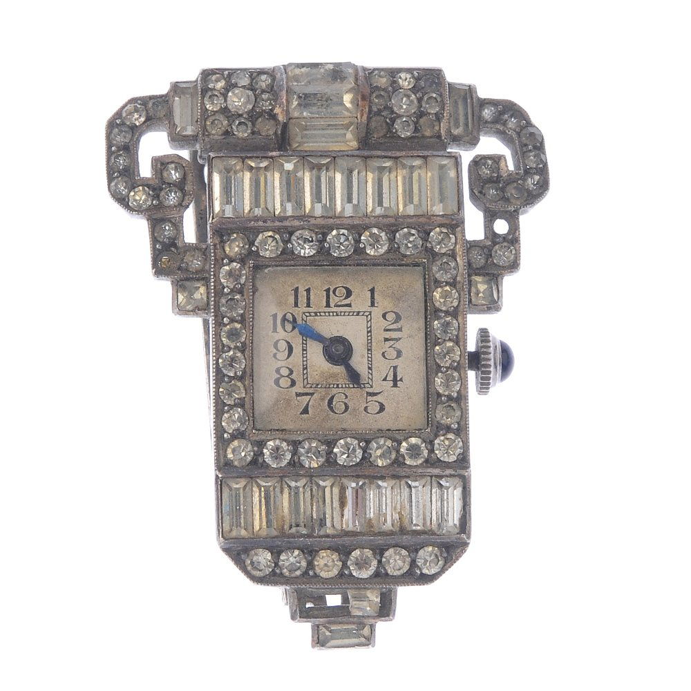 A selection of costume jewellery items. To include a (1 of 4)