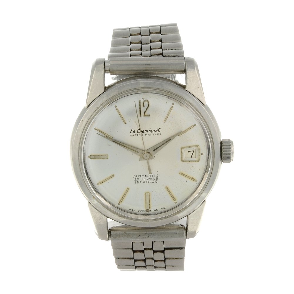 LE CHEMINANT- a gentleman's Master Mariner bracelet: LE CHEMINANT- a gentleman's Master Mariner bracelet watch. Stainless steel case. Numbered 294906. Unsigned automatic movement. Silvered dial. Fitted to an unsigned stainless steel bracelet. 35mm. Toge