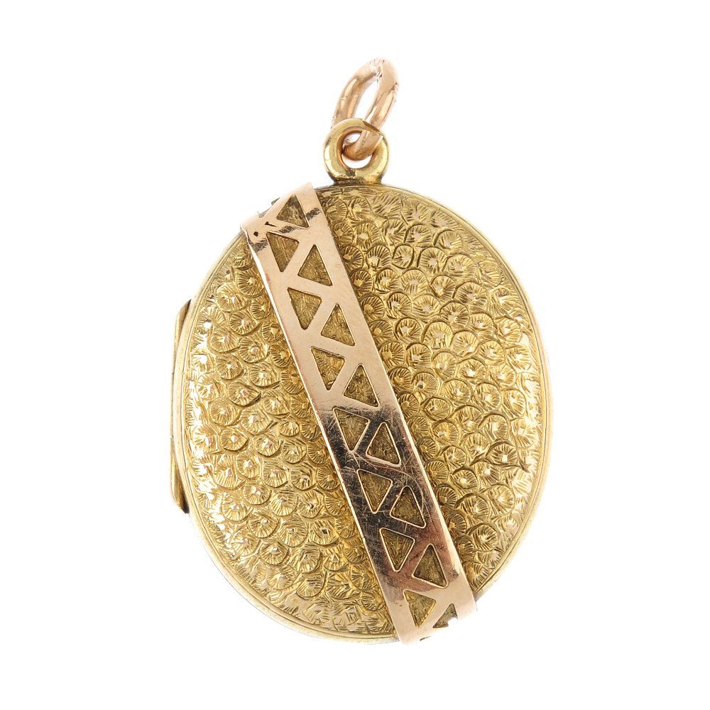 A late Victorian locket, circa 1880. The embossed (1 of 3)