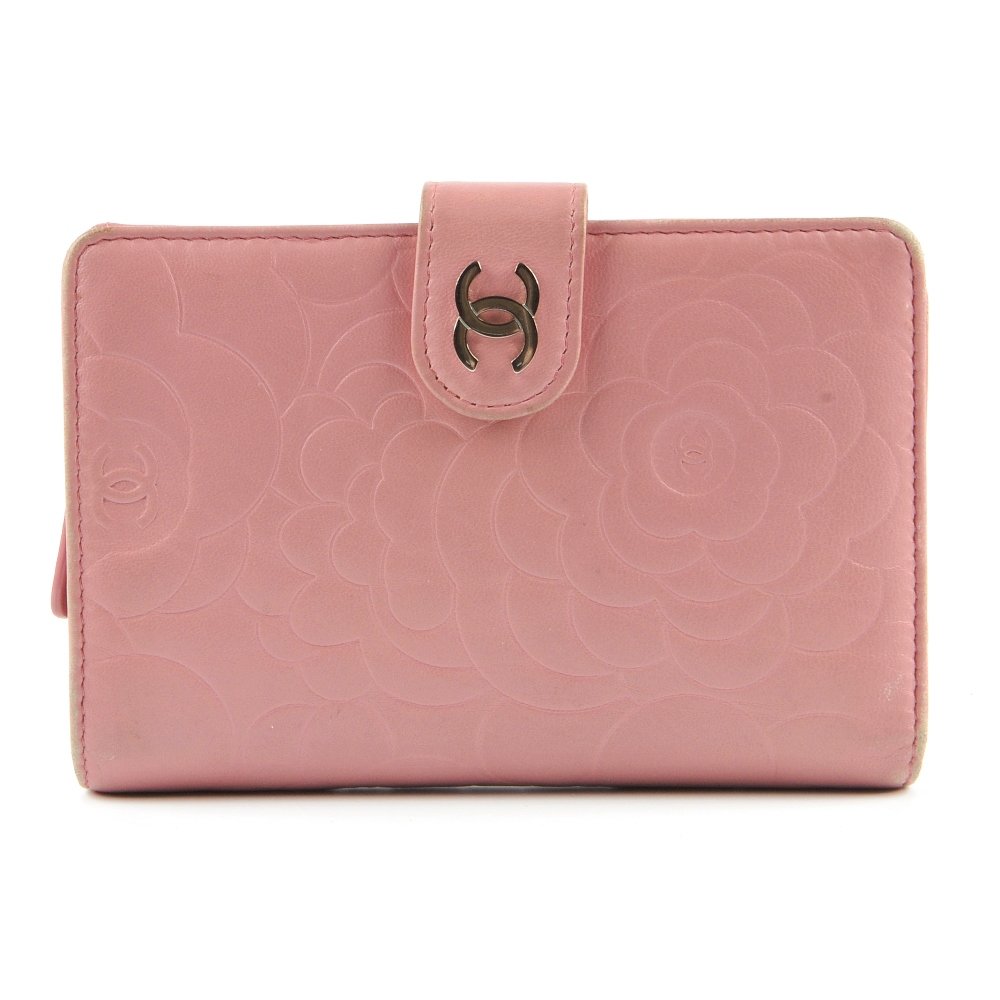 CHANEL - a pink embossed lambskin wallet. The leather (1 of 5)