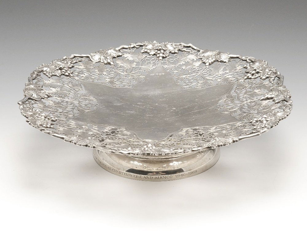 A modern silver comport, the shaped outline standing on (1 of 4)