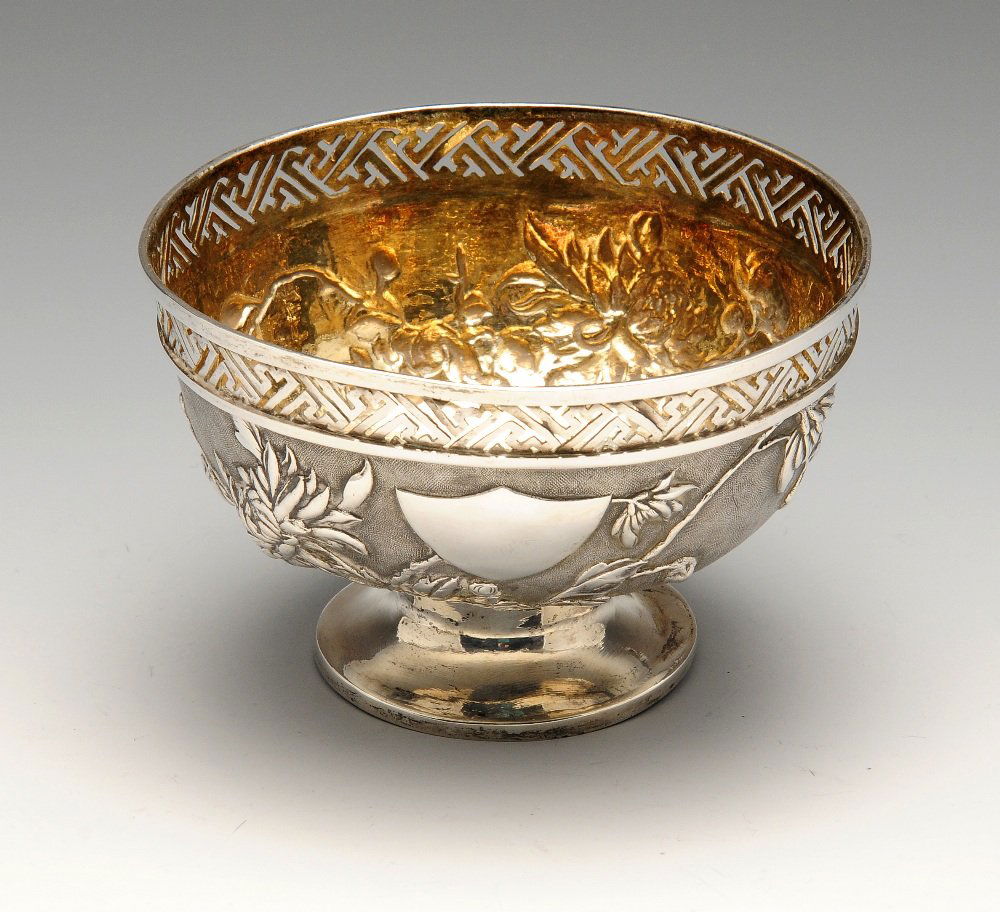 A small Chinese export silver footed bowl, the circular (1 of 5)