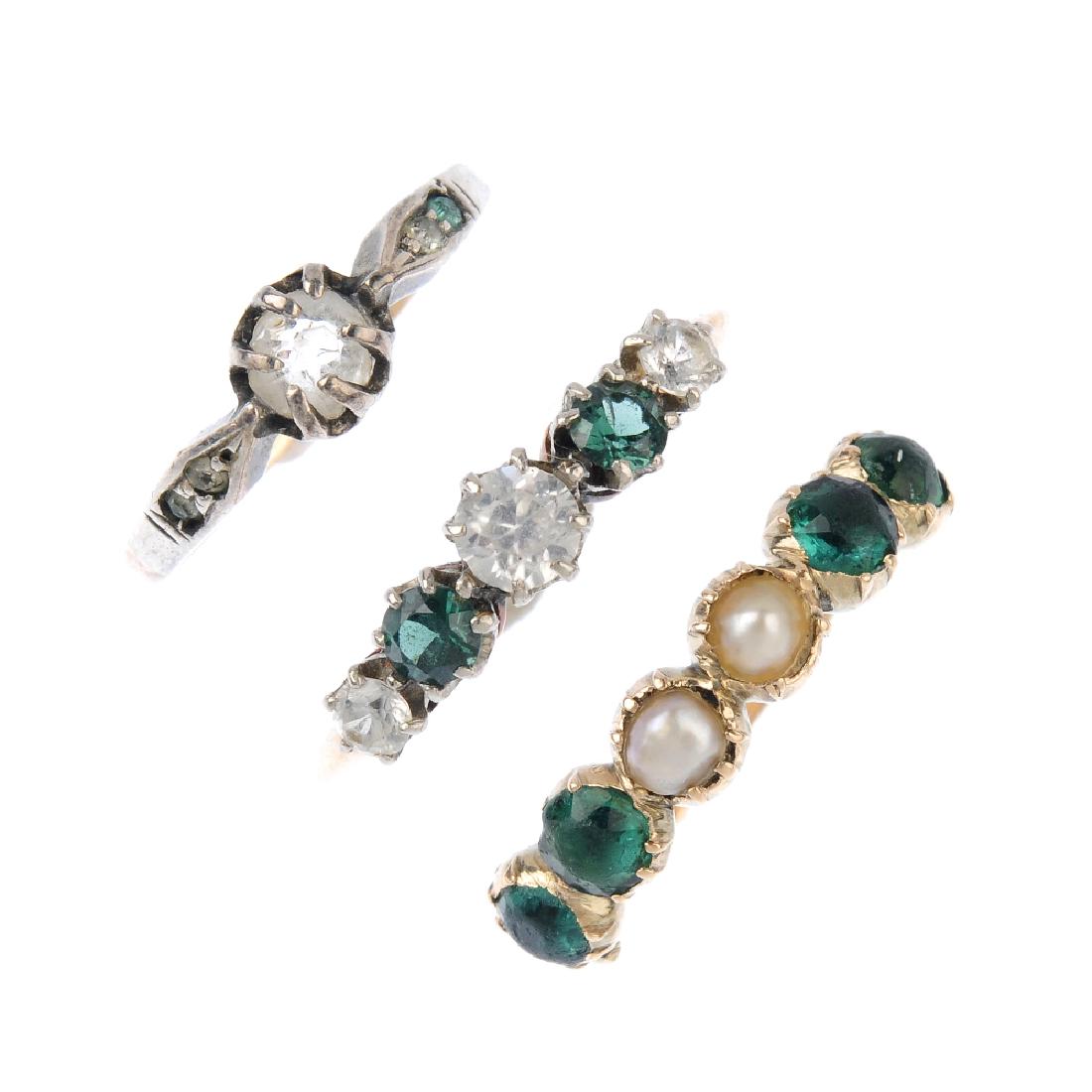 Five gem-set rings. To include a moss agate (1 of 6)