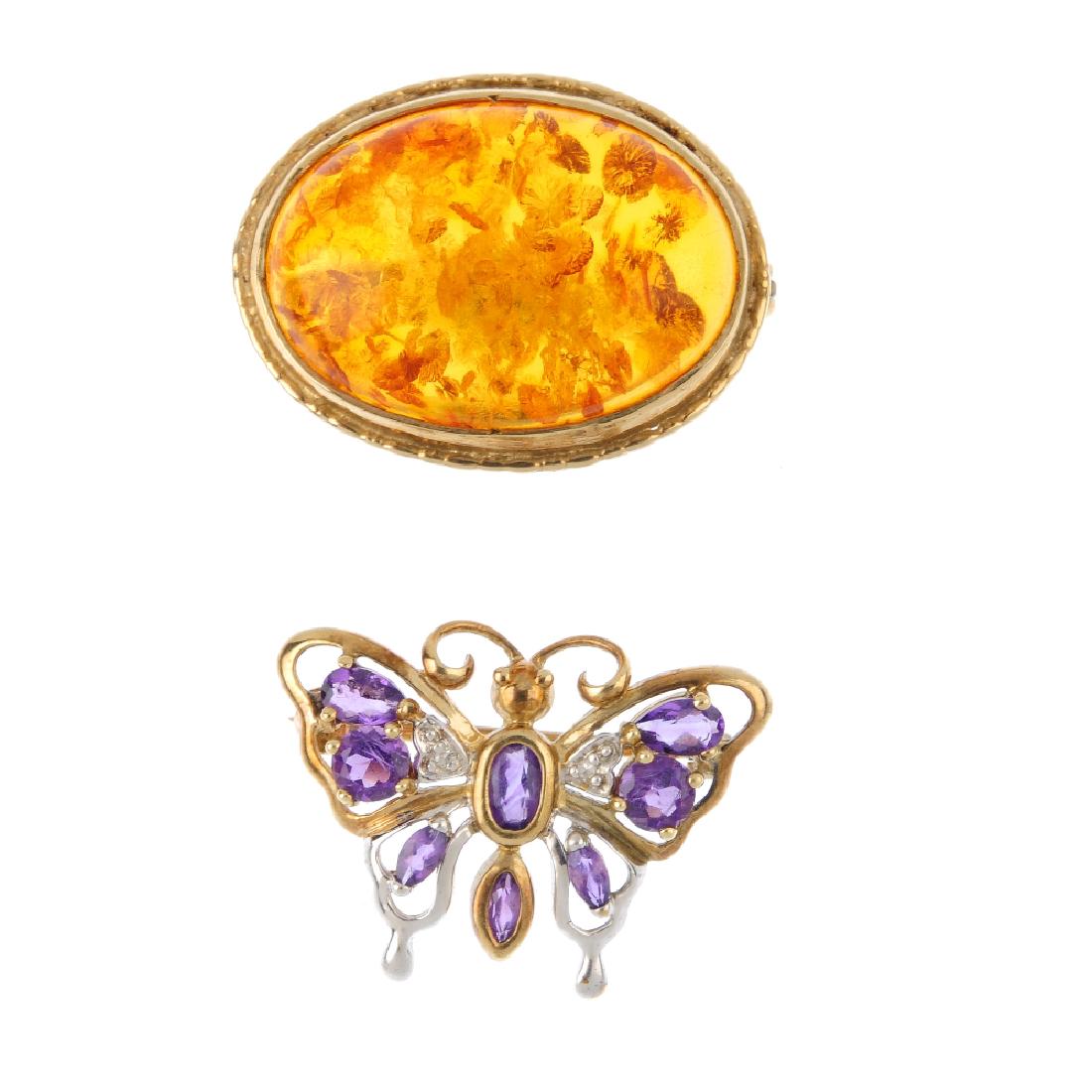 A selection of gem-set jewellery. To include an (1 of 3)