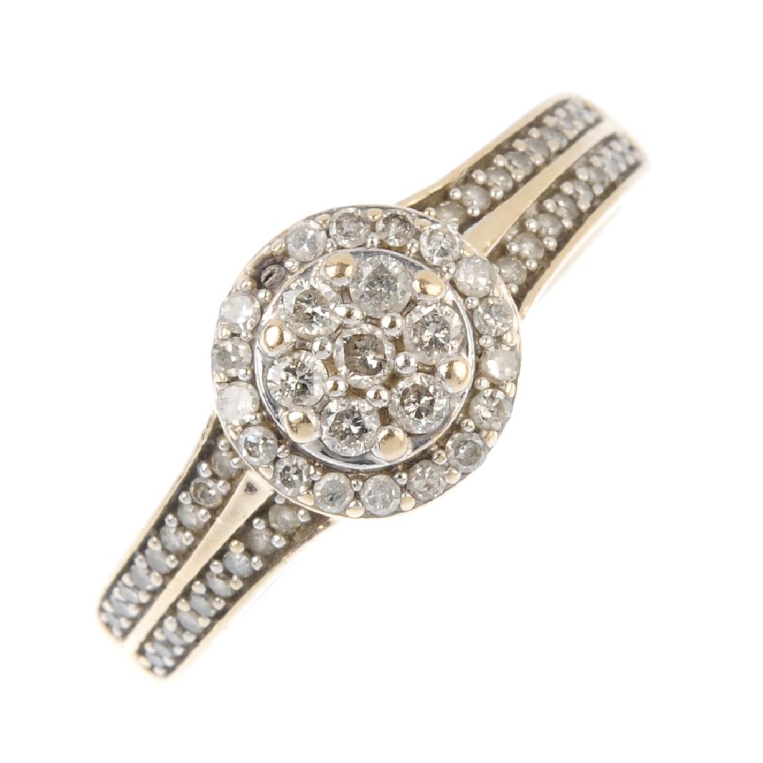 A 9ct gold diamond cluster ring. The brilliant-cut (1 of 3)
