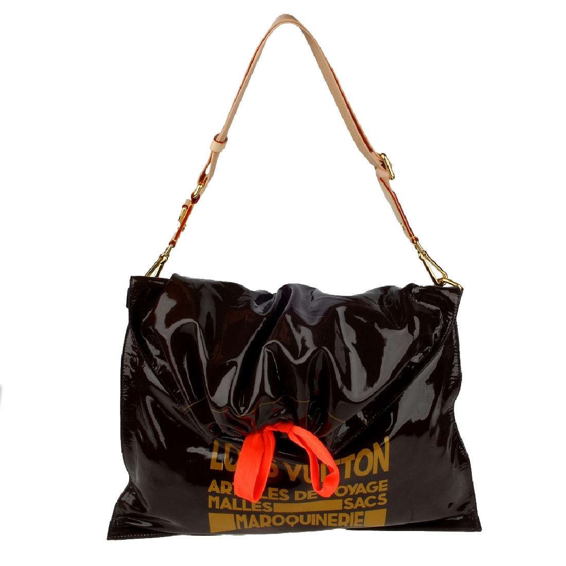 LOUIS VUITTON - a Raindrop Besace handbag. Crafted from (1 of 6)