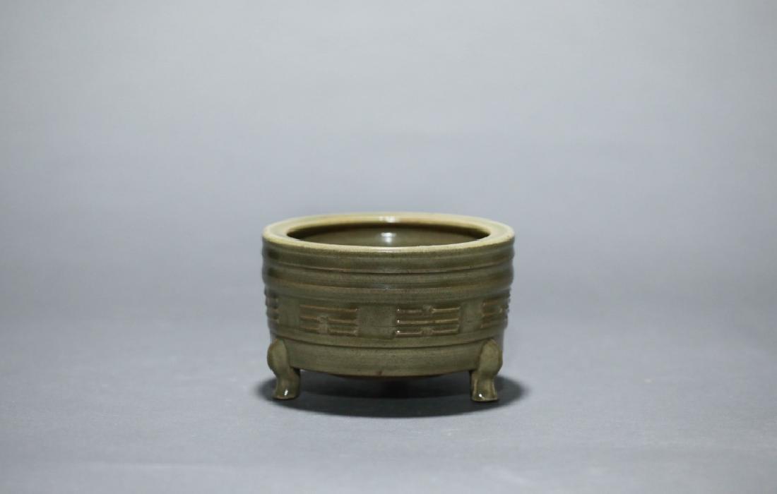 CELADON GLAZED TRIPODIA STOVE (1 of 5)