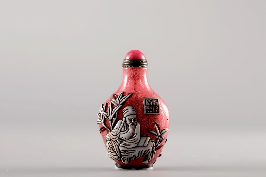 GLASSWARE SNUFF BOTTLE (1 of 5)